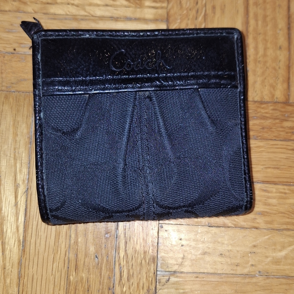COACH Women's Snap Wallet in Black Signature Canvas